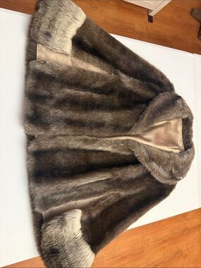 Luxury Brown Faux Fur Cape with Plush Collar